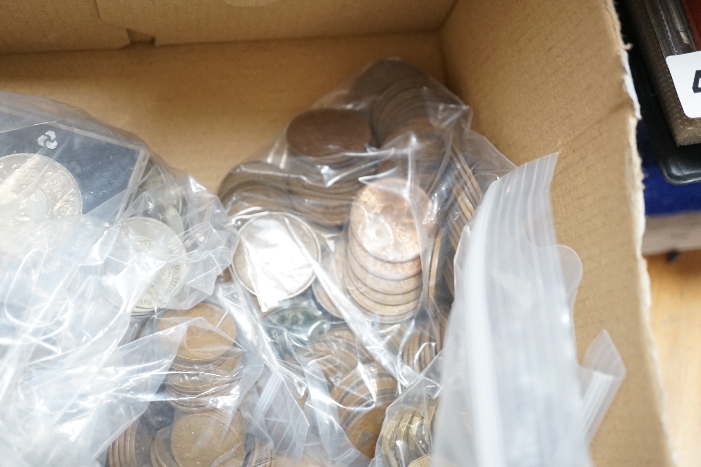 A quantity of assorted coins